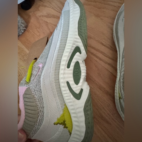 Men’s Nike cosmic unity 3 basketball sneakers - Picture 9 of 9